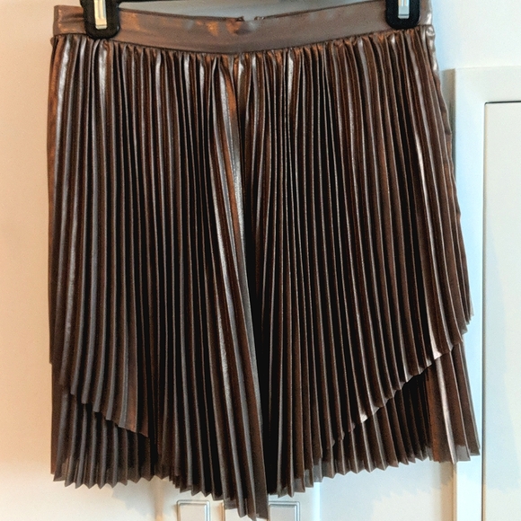NWOT Aritzia Bethune skirt - Picture 3 of 5